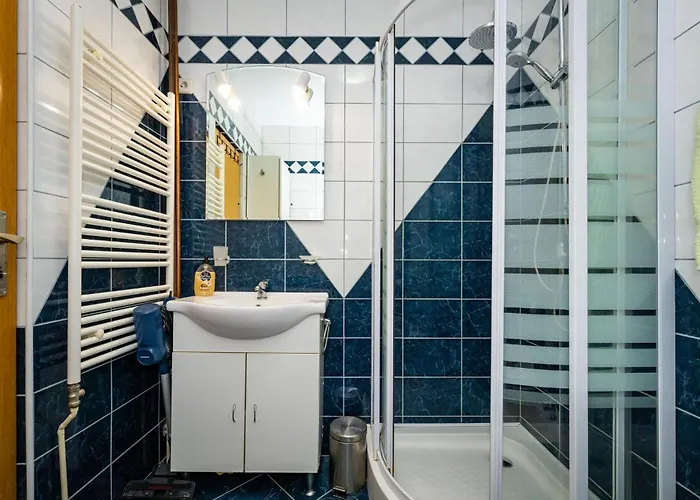 1 Bedroom Amazing In Starigrad Paklenica