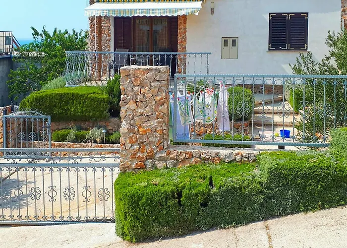1 Bedroom Amazing In *