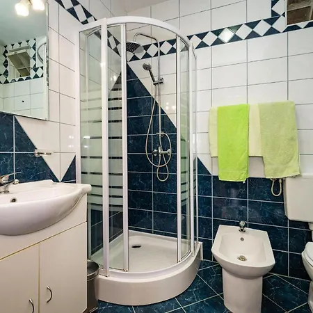 1 Bedroom Amazing In Appartamento